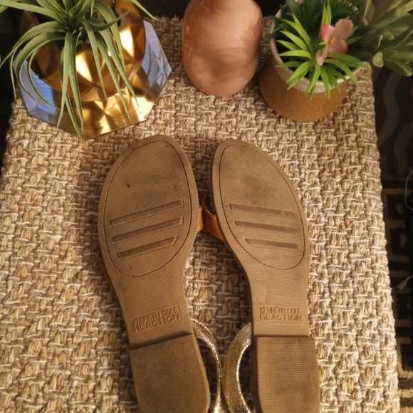 Cute Kenneth Cole Reaction 👡 Sandals - Picture 3 of 4